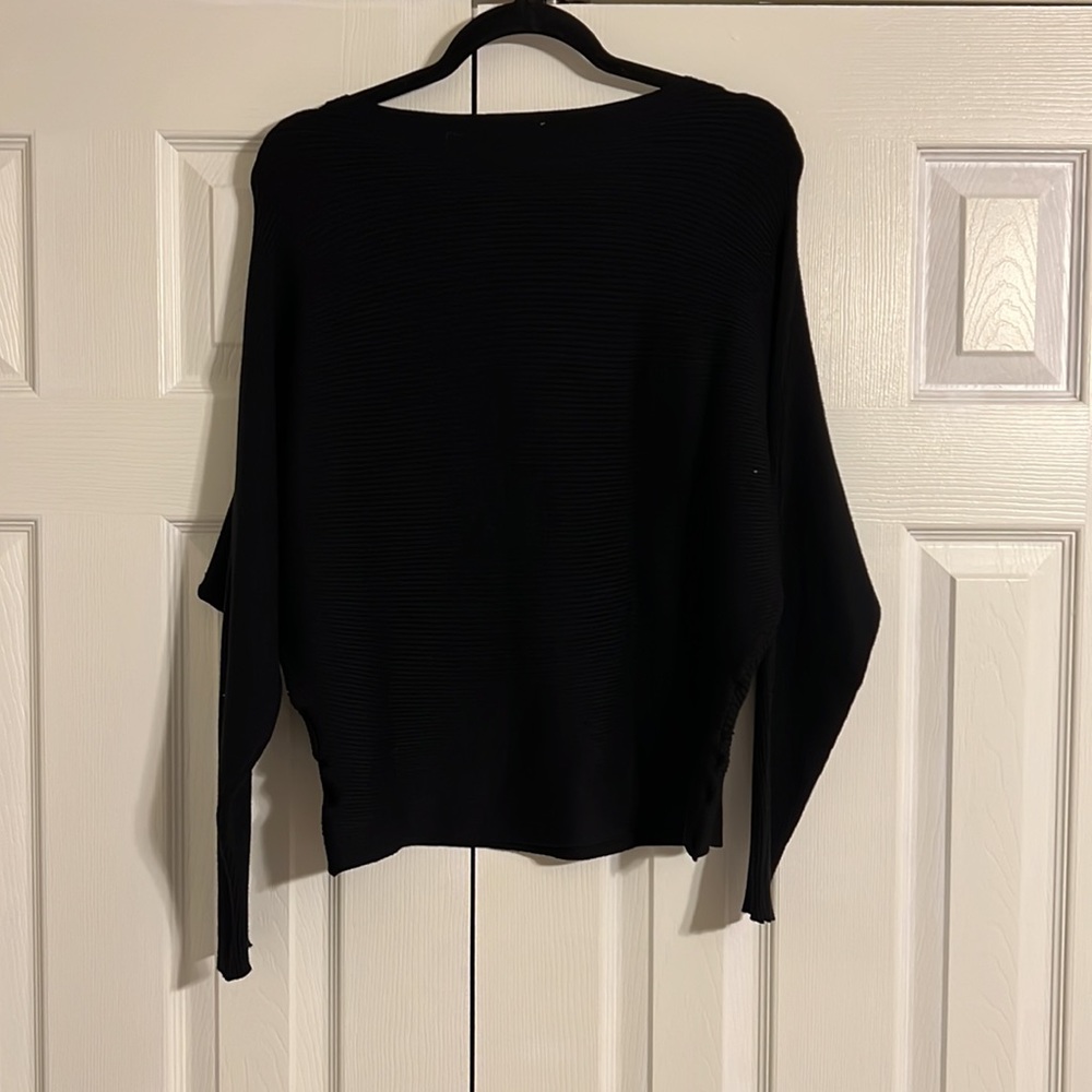 Black Ribbed Top - Picture 2 of 3